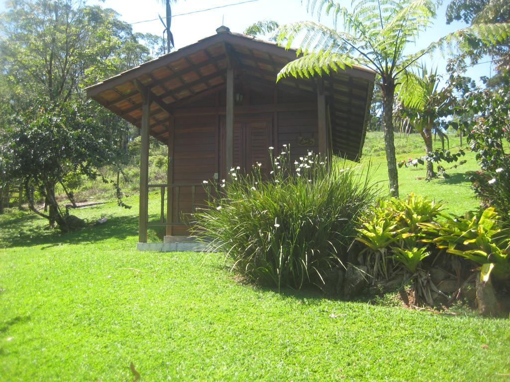 Pousada Recanto Dos Pinheiros Pilar do Sul Exterior photo
